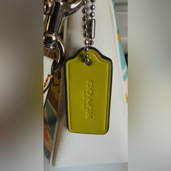 🌀COACH TERI SHOULDER BAG WITH HAWAIIAN PRINT - LIKE NEW ( NEVER USED ) - Picture 3 of 7